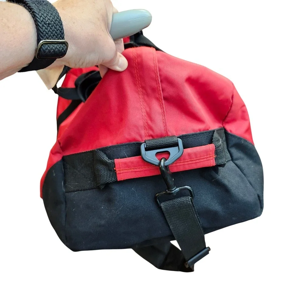 L.L.Bean Vtg Duffle Bag Travel Gym Carry On Red Black USA‎ adventure Gear Medium
